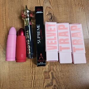 Jeffree Star Velvet Trap and Supreme Gloss Set - Pink and Red